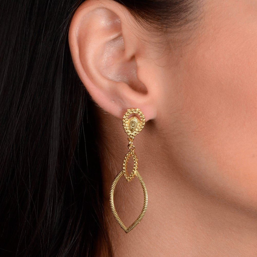 Brinco Dourado Luxo Gota